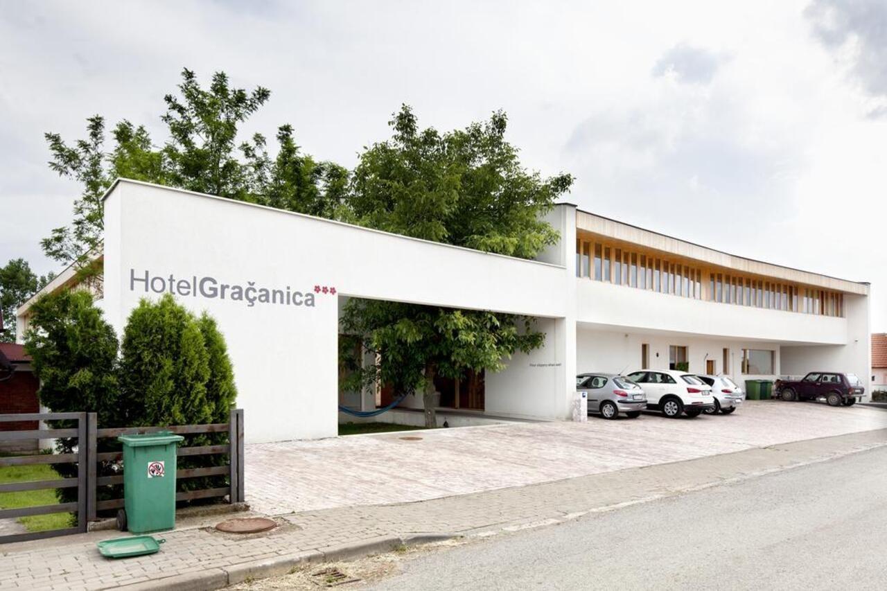 Hotel Gracanica Dış mekan fotoğraf