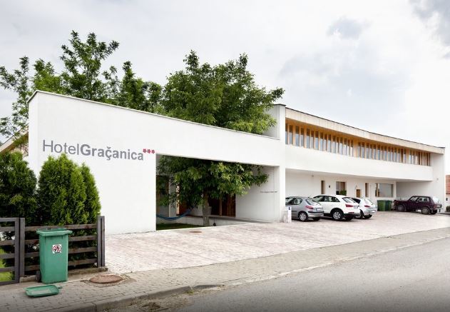 Hotel Gracanica Dış mekan fotoğraf